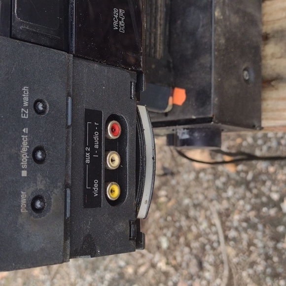 Zenith VHS Player with Voice Commands - Picture 2 of 4